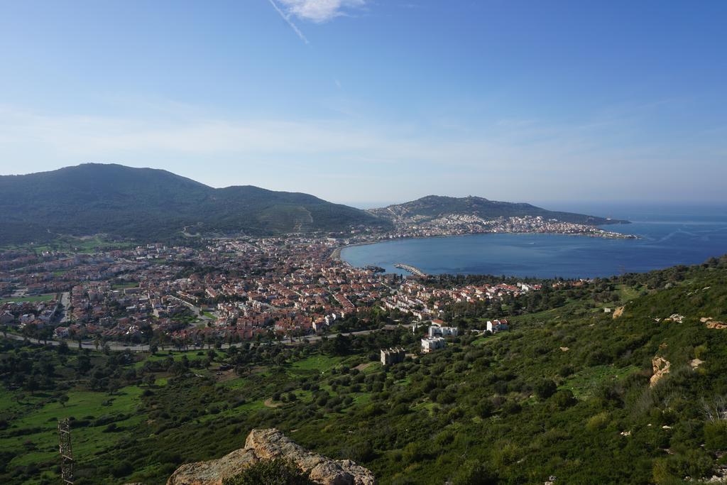 Villa Fokai Hotel Yenifoca Bagian luar foto