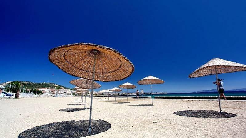 Villa Fokai Hotel Yenifoca Bagian luar foto
